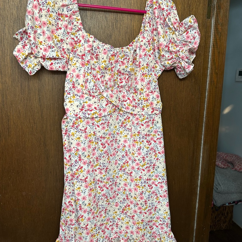 SHEIN Floral Puff Sleeve Dress